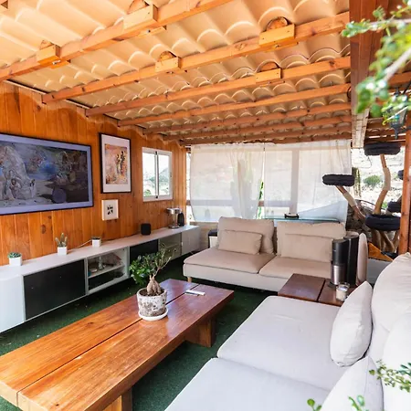 Friends'bed-room In Quiet Montain - Swimming Pool, Jacuzzi, Tv Outdoor - La Lezardiere 民宿 *