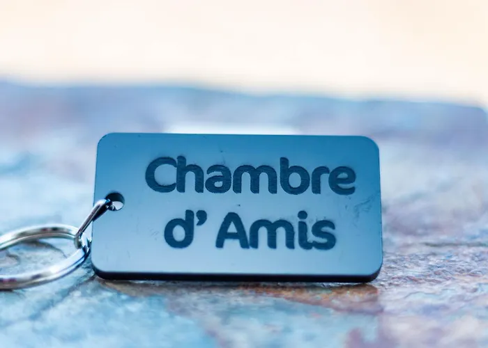 Δωμάτια σε οικογενειακή κατοικία Friends'bed-room In Quiet Montain - Swimming Pool, Jacuzzi, Tv Outdoor - La Lezardiere *