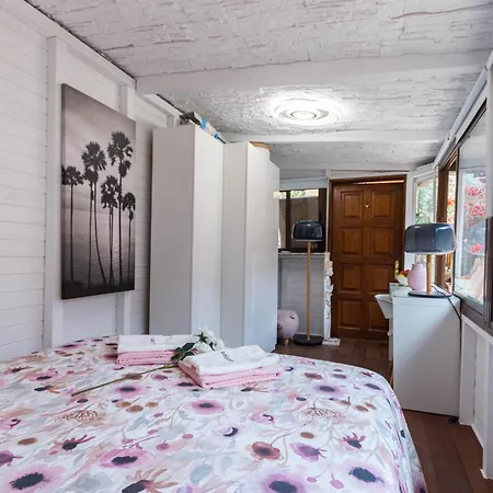 Friends'bed-room In Quiet Montain - Swimming Pool, Jacuzzi, Tv Outdoor - La Lezardiere *